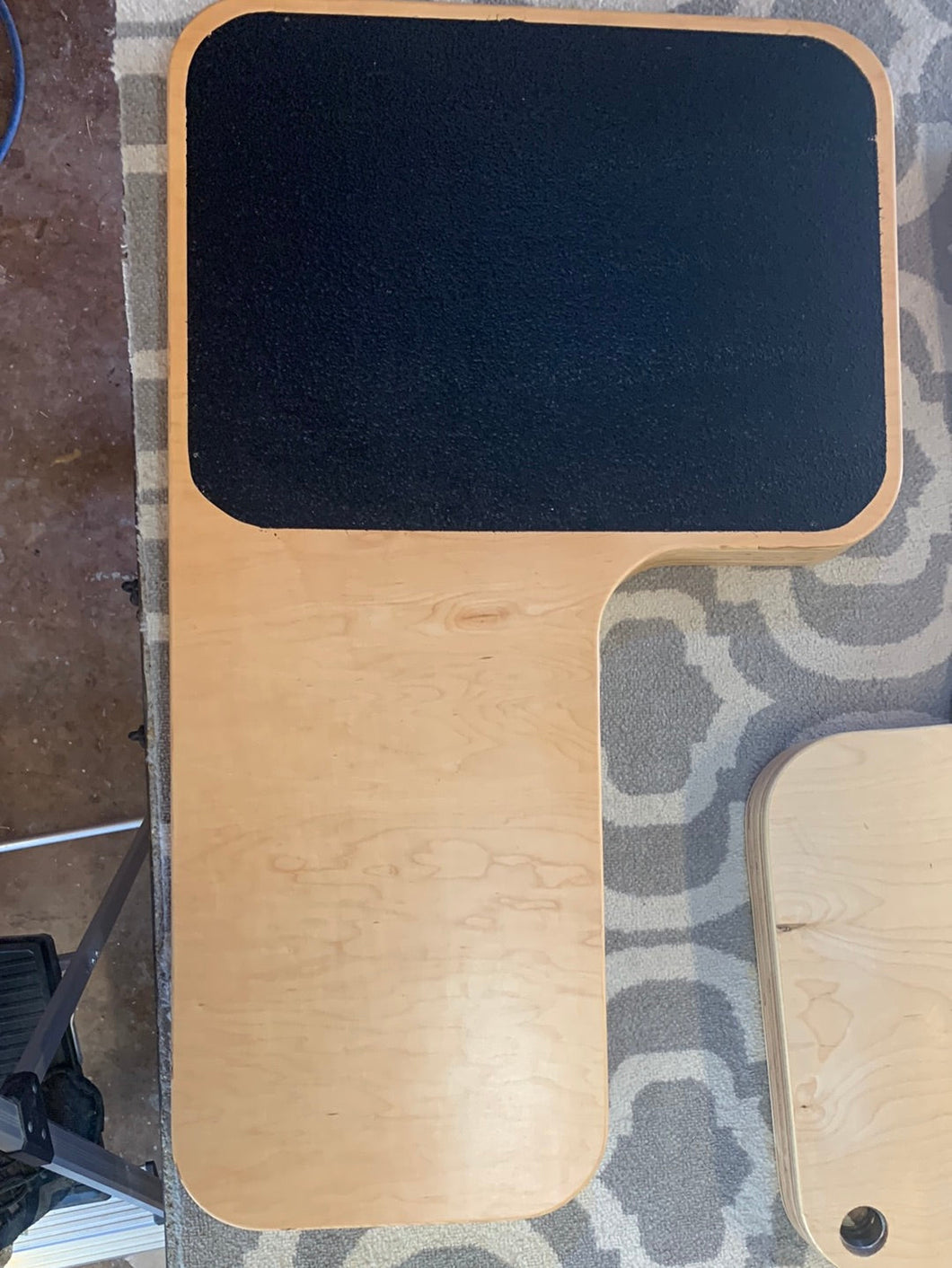 Left-Hand Bench